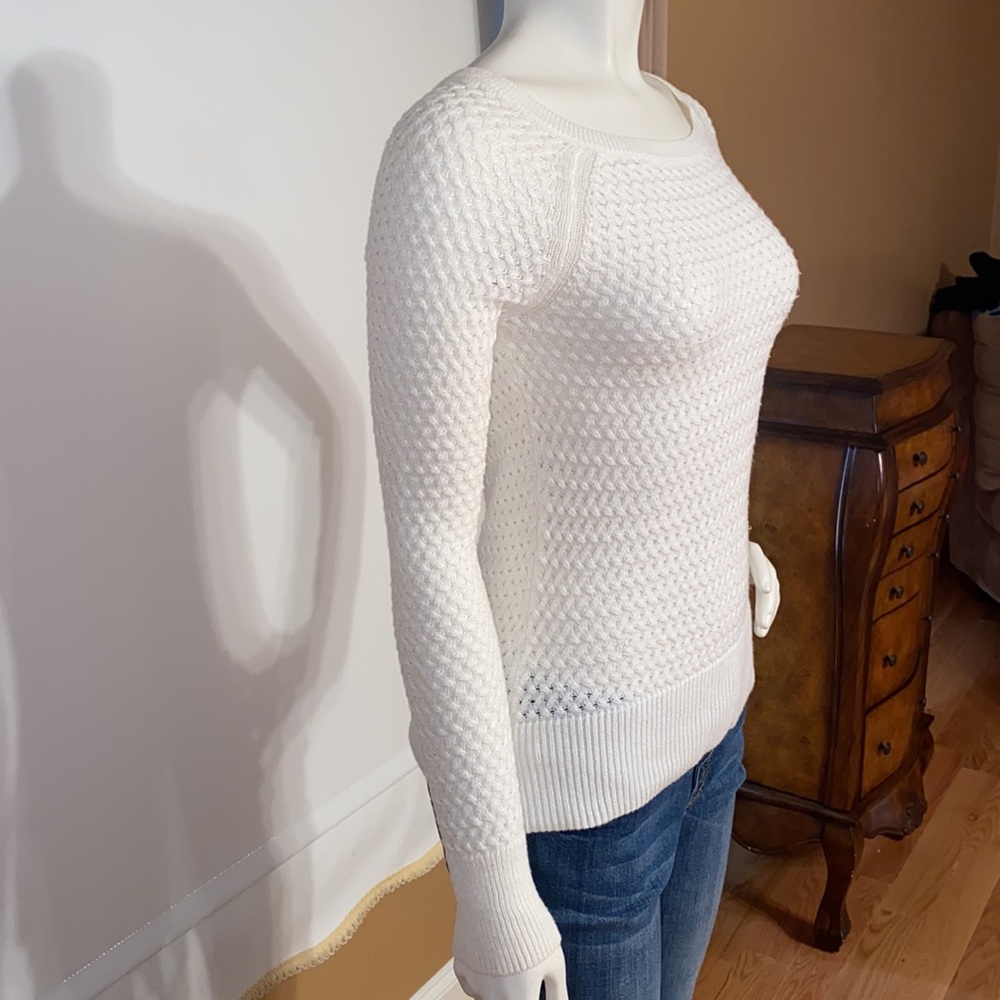 American Eagle Sweater - Picture 2 of 8